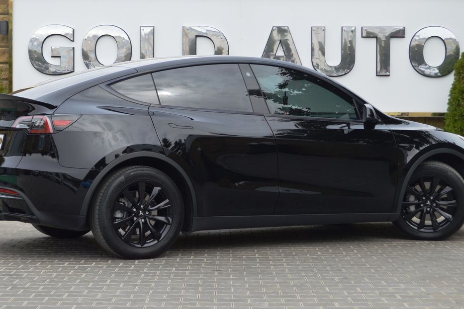 Продам Tesla Model Y 2022 года в Одессе