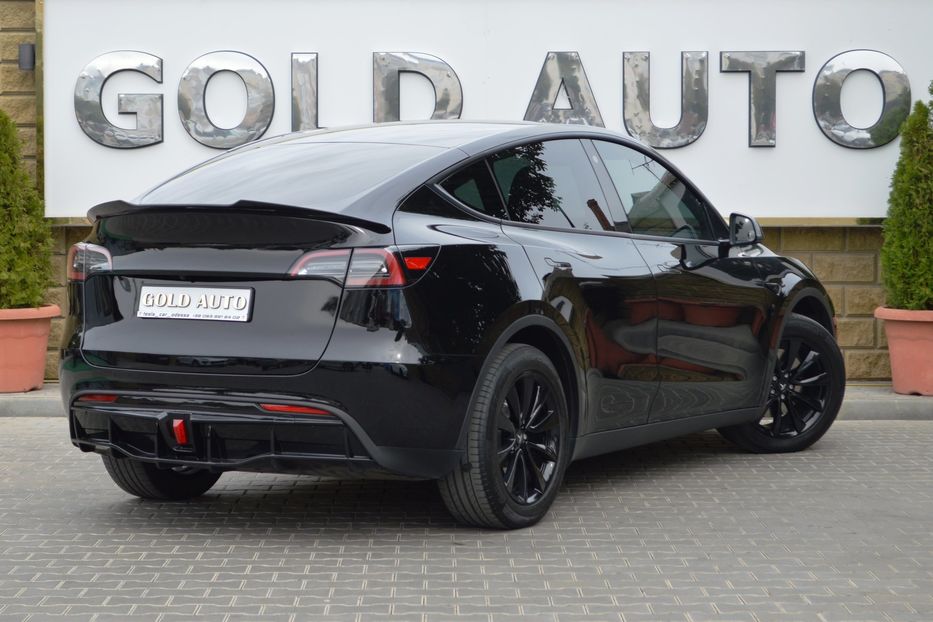 Продам Tesla Model Y 2022 года в Одессе