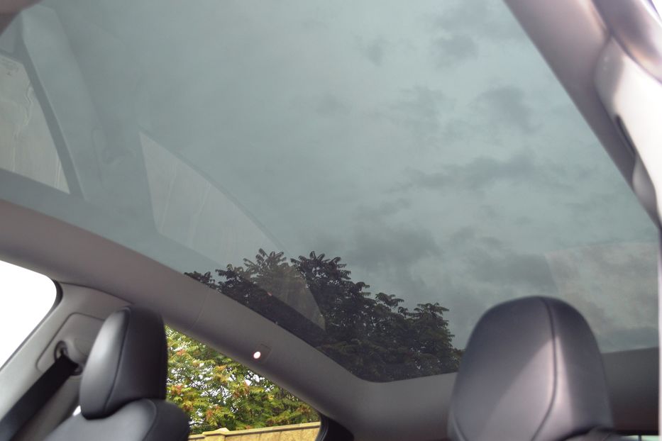 Продам Tesla Model Y 2022 года в Одессе