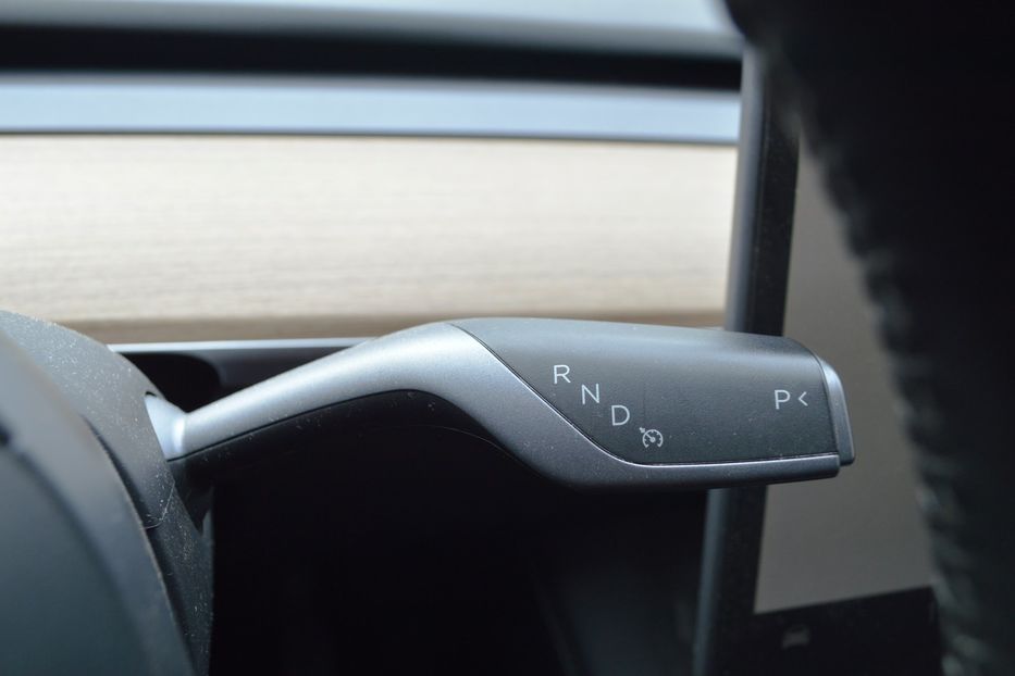 Продам Tesla Model Y 2022 года в Одессе
