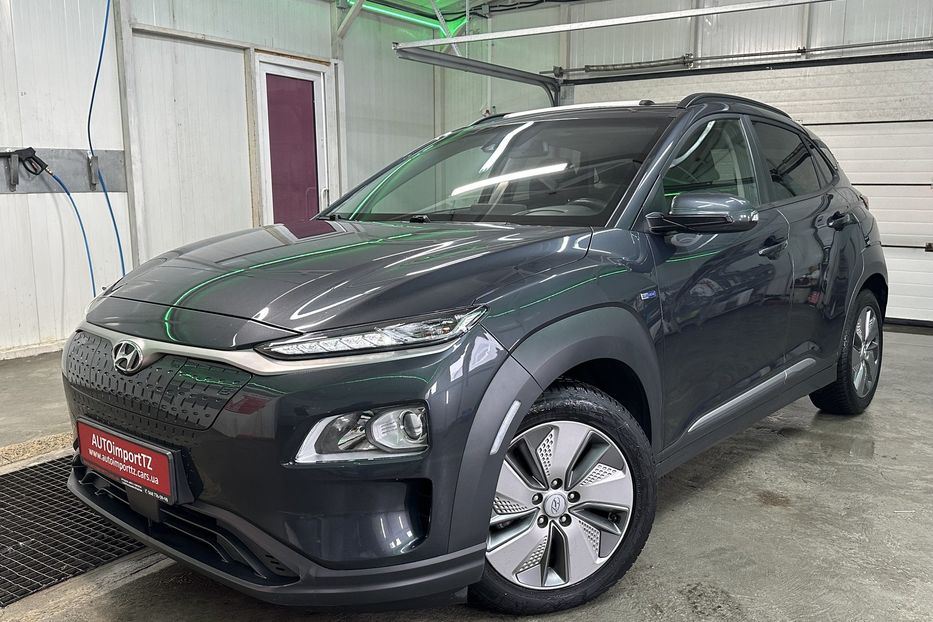 Продам Hyundai Kona СліпізониЛюк 2020 года в Львове