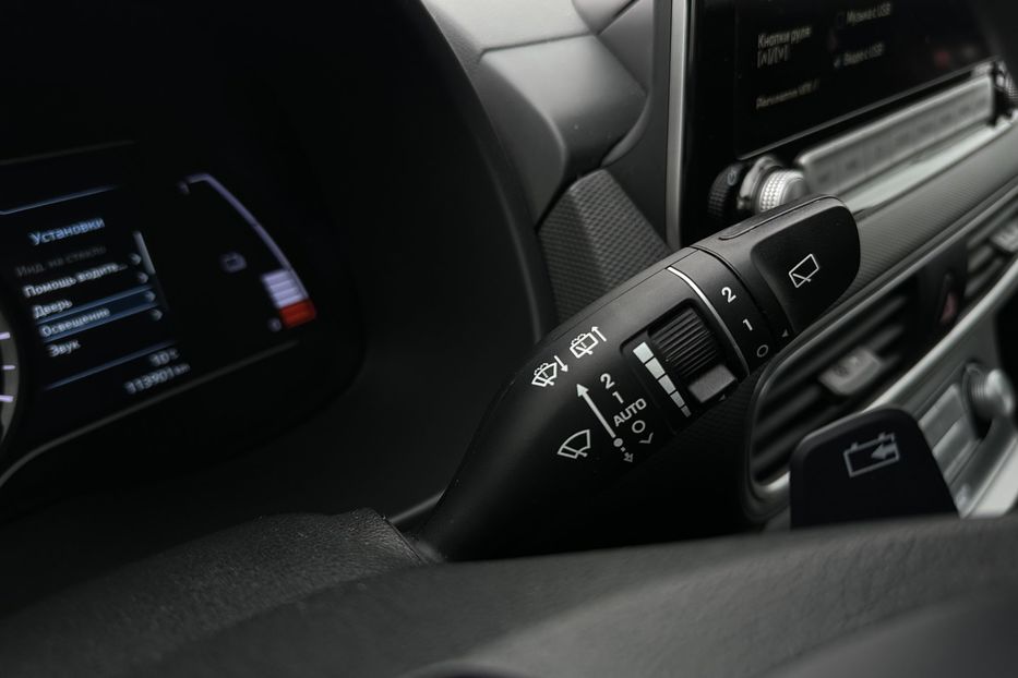 Продам Hyundai Kona СліпізониЛюк 2020 года в Львове