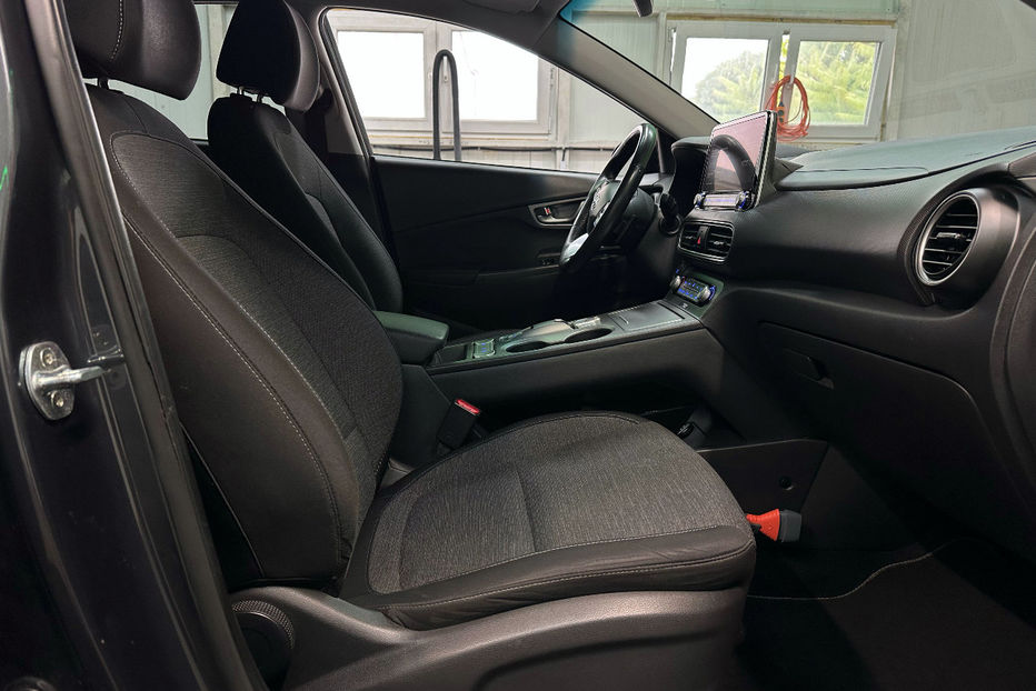 Продам Hyundai Kona СліпізониЛюк 2020 года в Львове