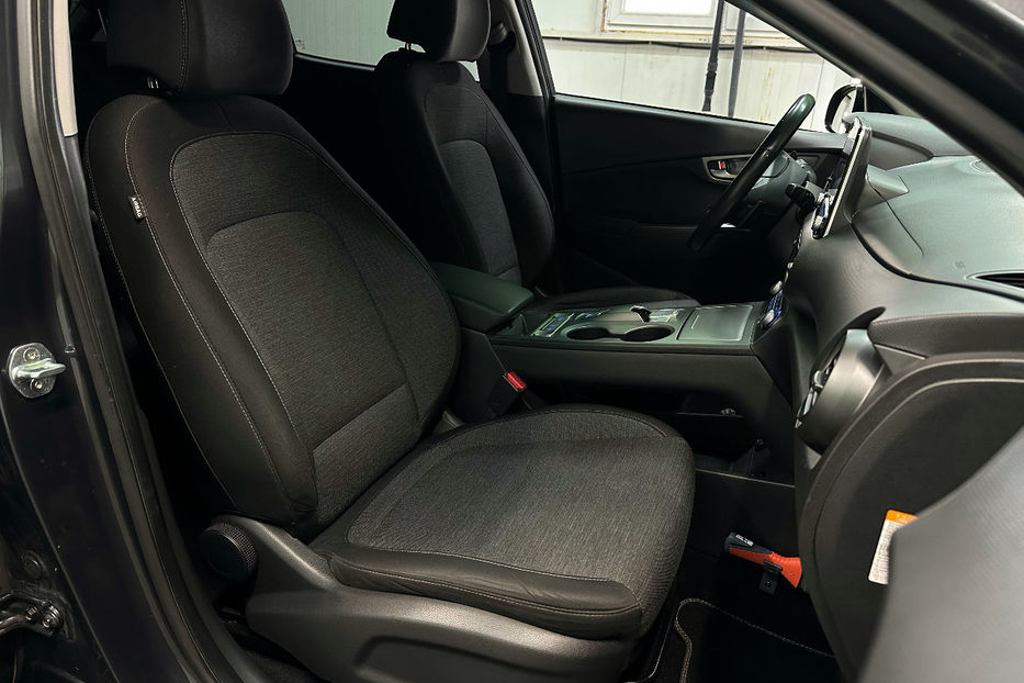 Продам Hyundai Kona СліпізониЛюк 2020 года в Львове