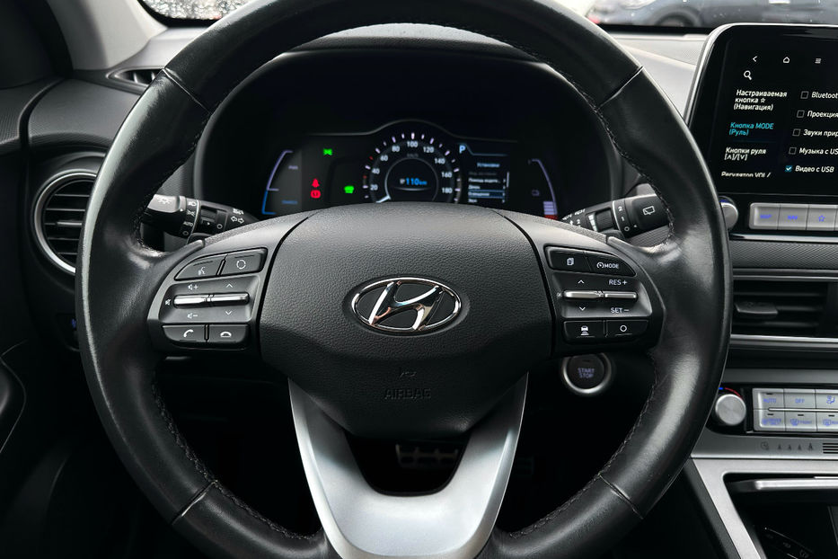 Продам Hyundai Kona СліпізониЛюк 2020 года в Львове