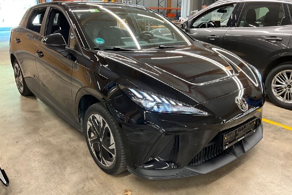 Продам MG 6 Standard 5D авто в дорозі  2023 года в Львове