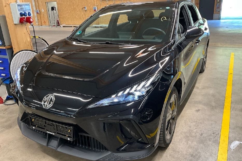 Продам MG 6 Standard 5D авто в дорозі  2023 года в Львове