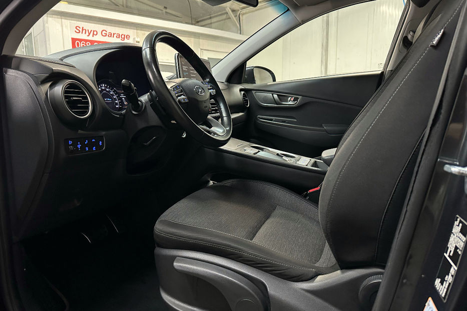 Продам Hyundai Kona СліпізониЛюк 2020 года в Львове