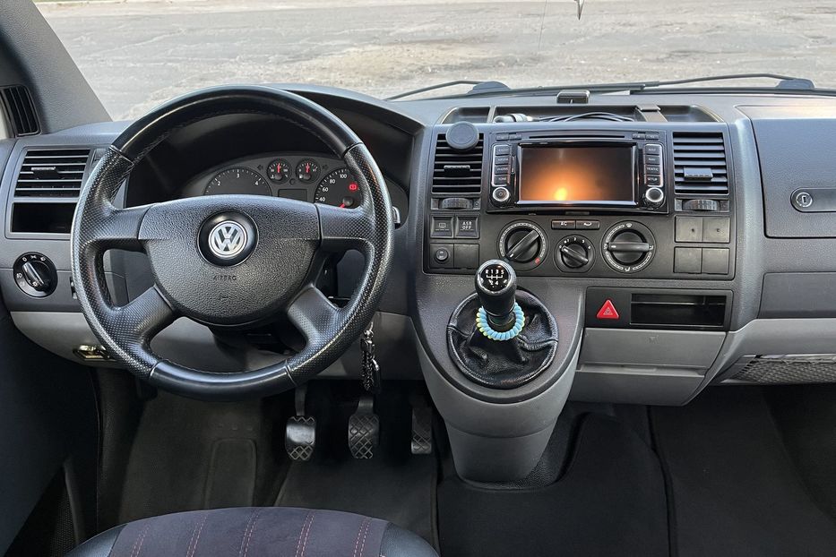 Продам Volkswagen T5 (Transporter) пасс. 1,9 TDI 2008 года в Николаеве