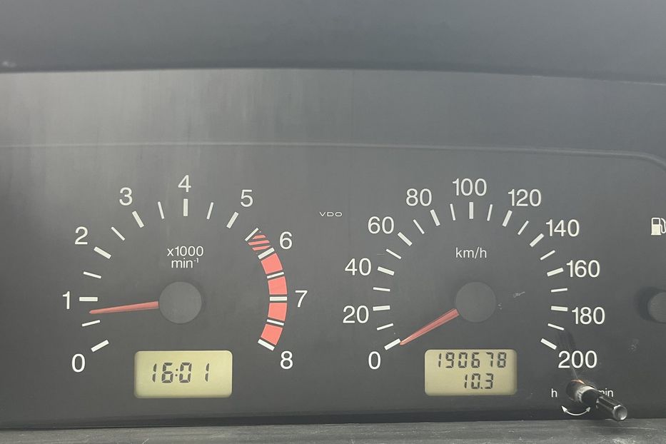 Продам ВАЗ Приора 2115 2007 года в Николаеве