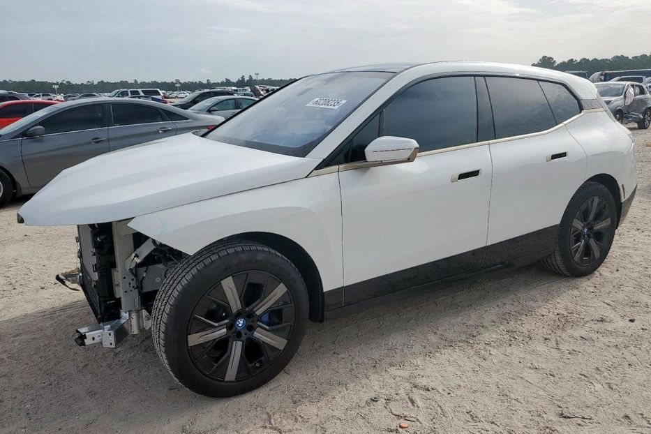 Продам BMW iX Продається в дорозі 2025 года в Черновцах