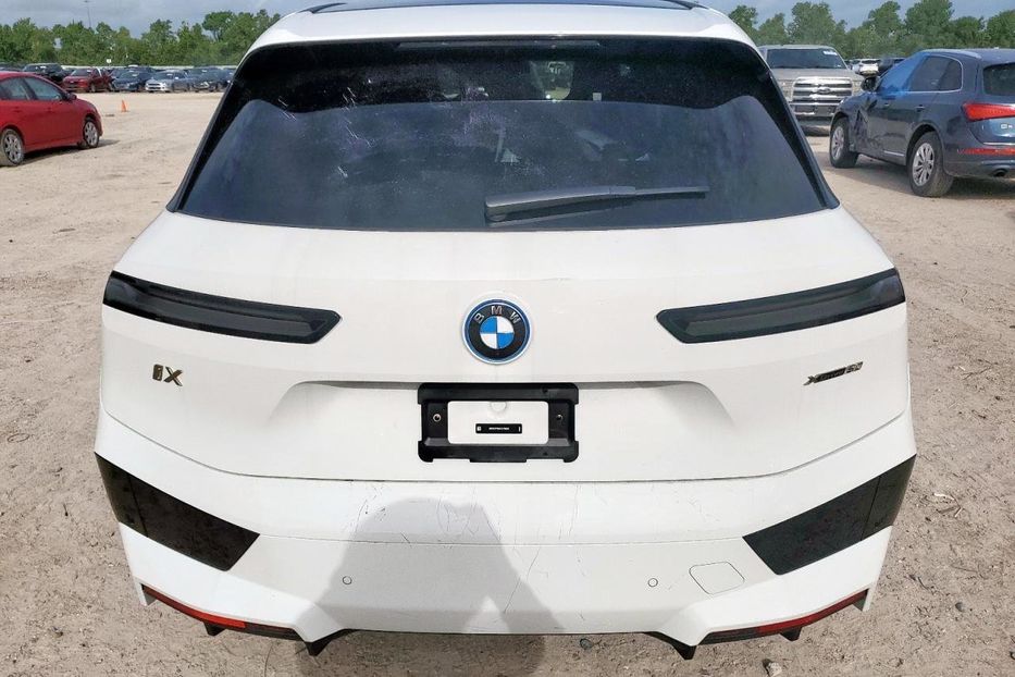 Продам BMW iX Продається в дорозі 2025 года в Черновцах