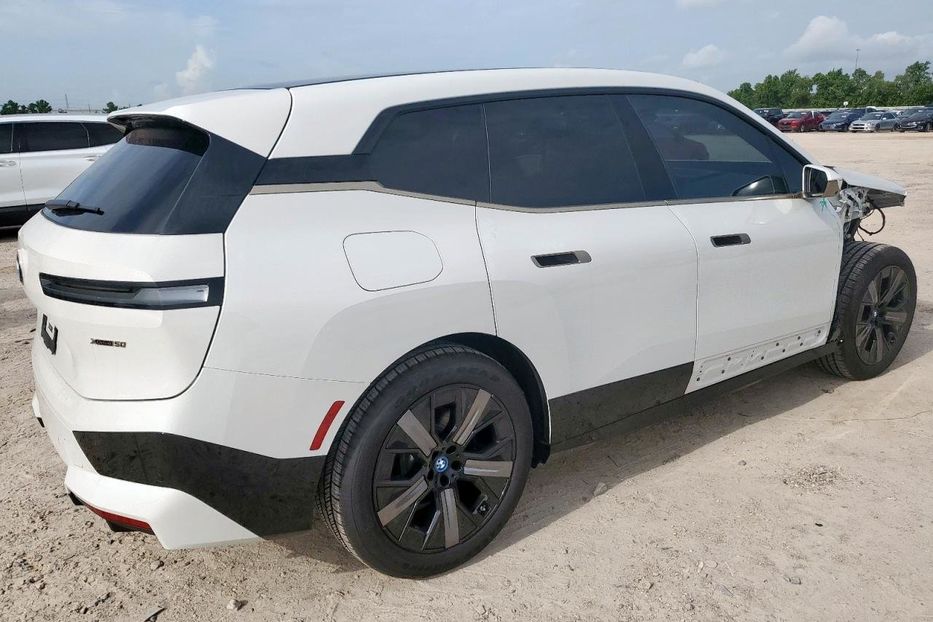 Продам BMW iX Продається в дорозі 2025 года в Черновцах