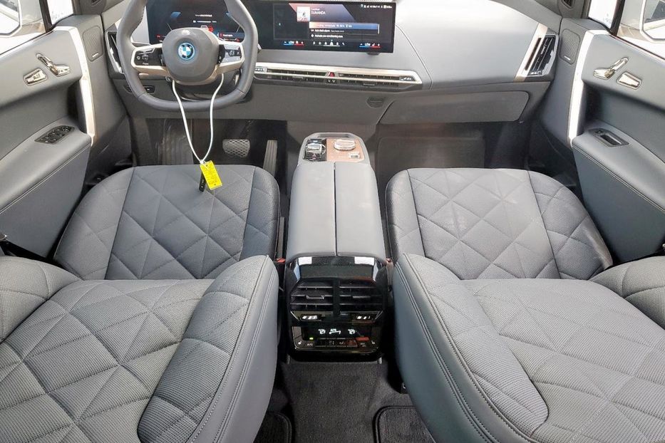 Продам BMW iX Продається в дорозі 2025 года в Черновцах