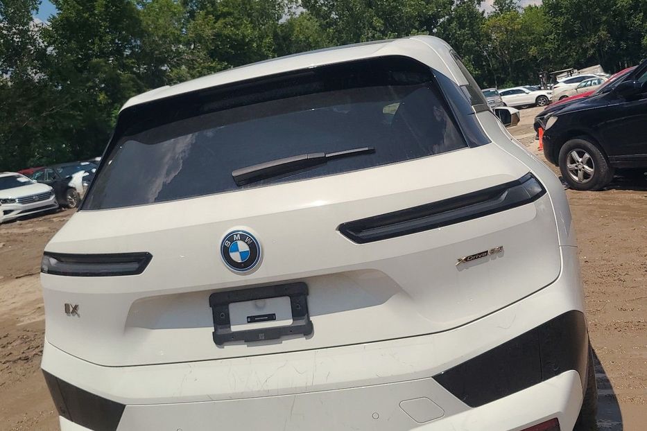 Продам BMW iX Продається в дорозі 2025 года в Черновцах