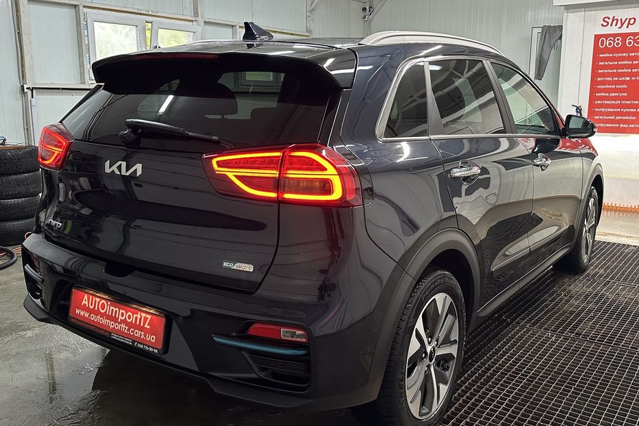 Продам Kia Niro 64 кВт Макс. комплектаціяЛюк 2022 года в Львове