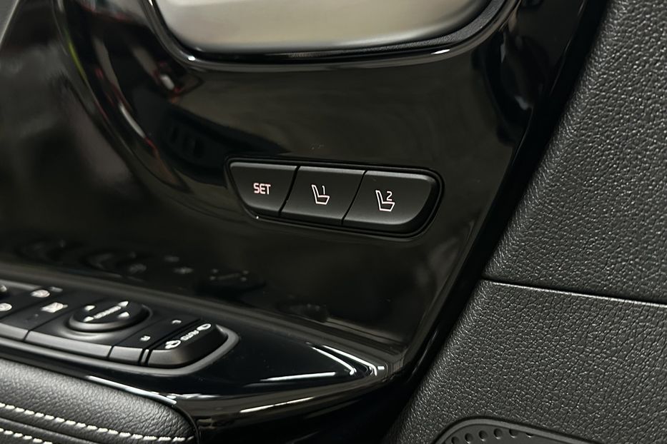 Продам Kia Niro 64 кВт Макс. комплектаціяЛюк 2022 года в Львове