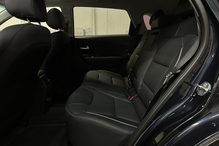 Продам Kia Niro 64 кВт Макс. комплектаціяЛюк 2022 года в Львове