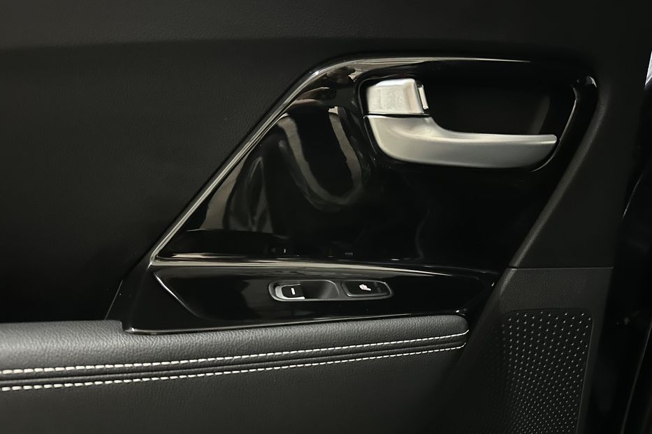 Продам Kia Niro 64 кВт Макс. комплектаціяЛюк 2022 года в Львове