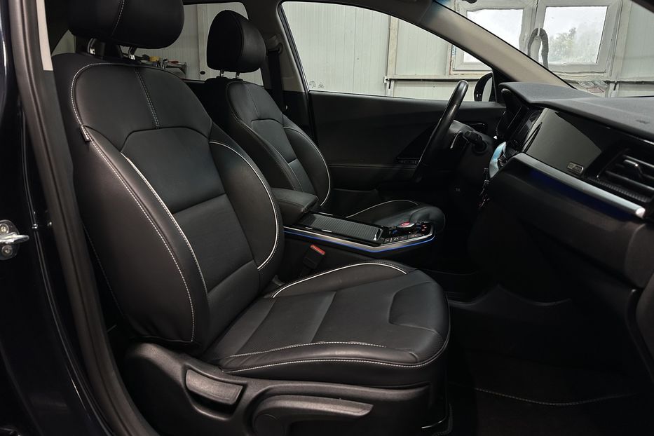 Продам Kia Niro 64 кВт Макс. комплектаціяЛюк 2022 года в Львове