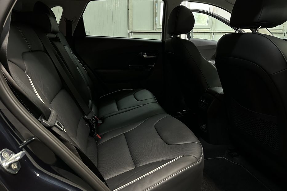 Продам Kia Niro 64 кВт Макс. комплектаціяЛюк 2022 года в Львове