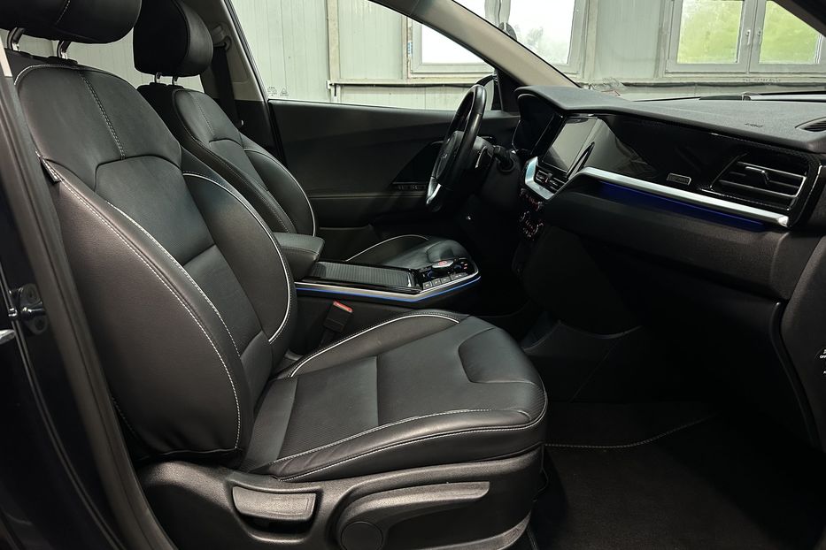 Продам Kia Niro 64 кВт Макс. комплектаціяЛюк 2022 года в Львове