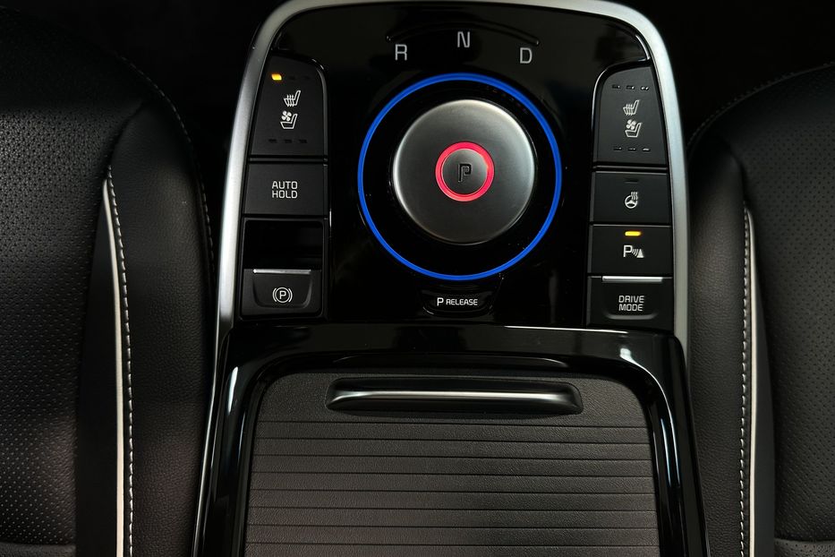 Продам Kia Niro 64 кВт Макс. комплектаціяЛюк 2022 года в Львове