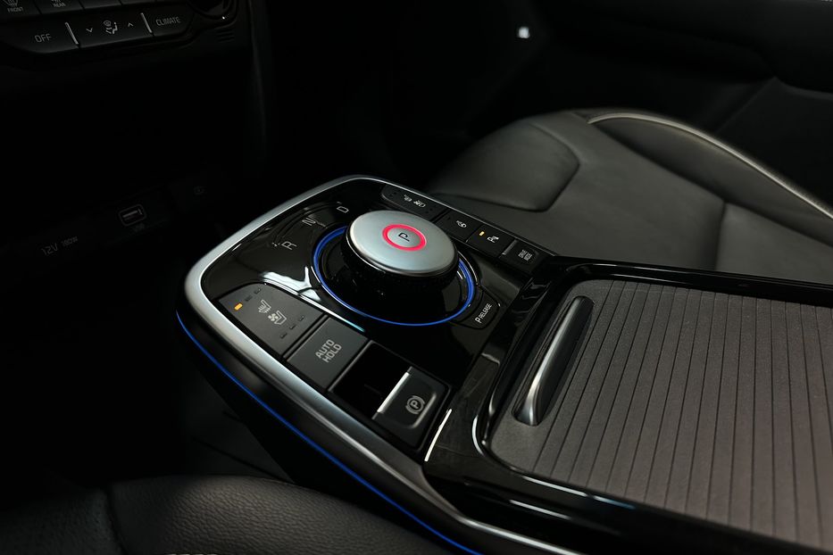 Продам Kia Niro 64 кВт Макс. комплектаціяЛюк 2022 года в Львове