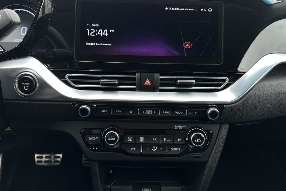 Продам Kia Niro 64 кВт Макс. комплектаціяЛюк 2022 года в Львове