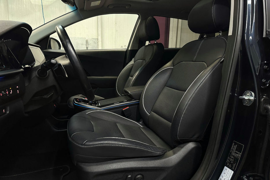 Продам Kia Niro 64 кВт Макс. комплектаціяЛюк 2022 года в Львове