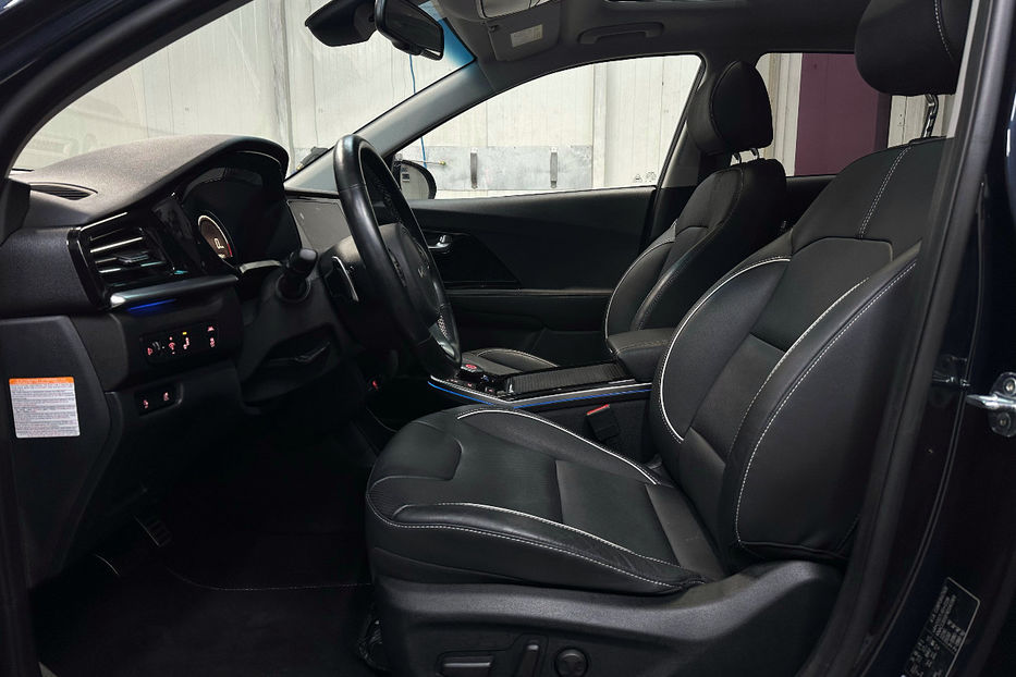 Продам Kia Niro 64 кВт Макс. комплектаціяЛюк 2022 года в Львове