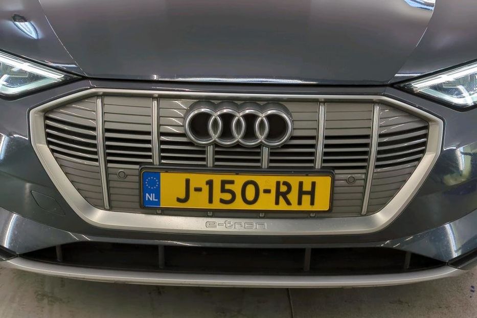 Продам Audi E-Tron v9230 2020 года в Луцке