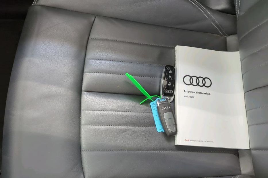 Продам Audi E-Tron v9230 2020 года в Луцке