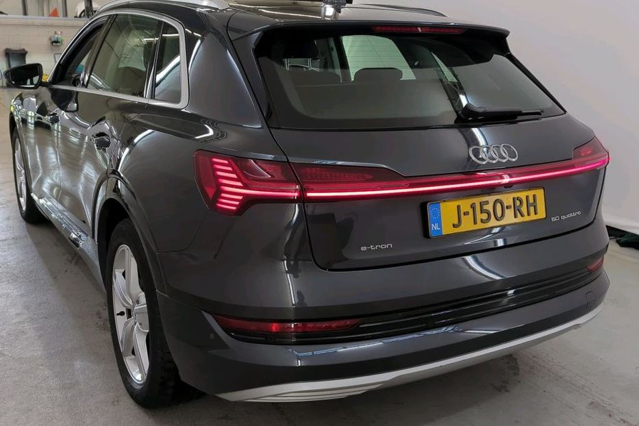 Продам Audi E-Tron v9230 2020 года в Луцке