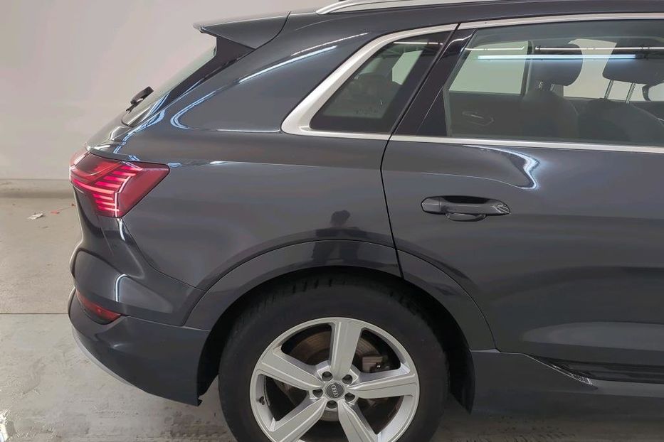 Продам Audi E-Tron v9230 2020 года в Луцке