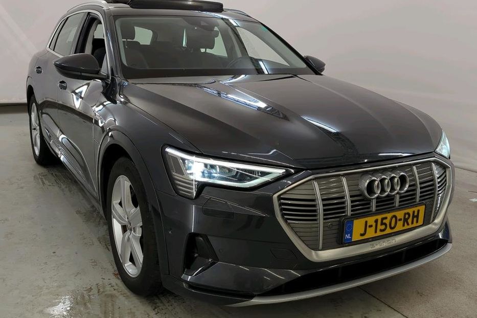 Продам Audi E-Tron v9230 2020 года в Луцке