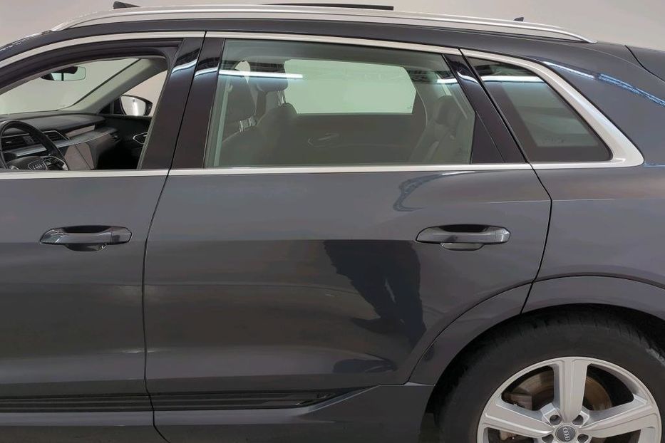 Продам Audi E-Tron v9230 2020 года в Луцке