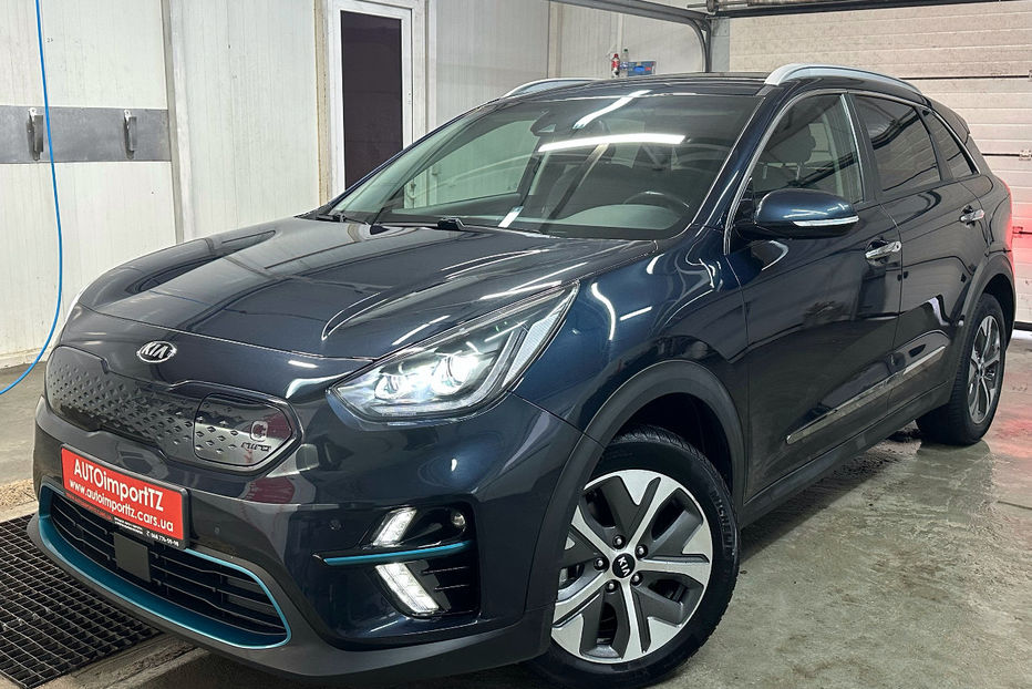 Продам Kia Niro Niro 64 кВт Макс. комплектація 2020 года в Львове