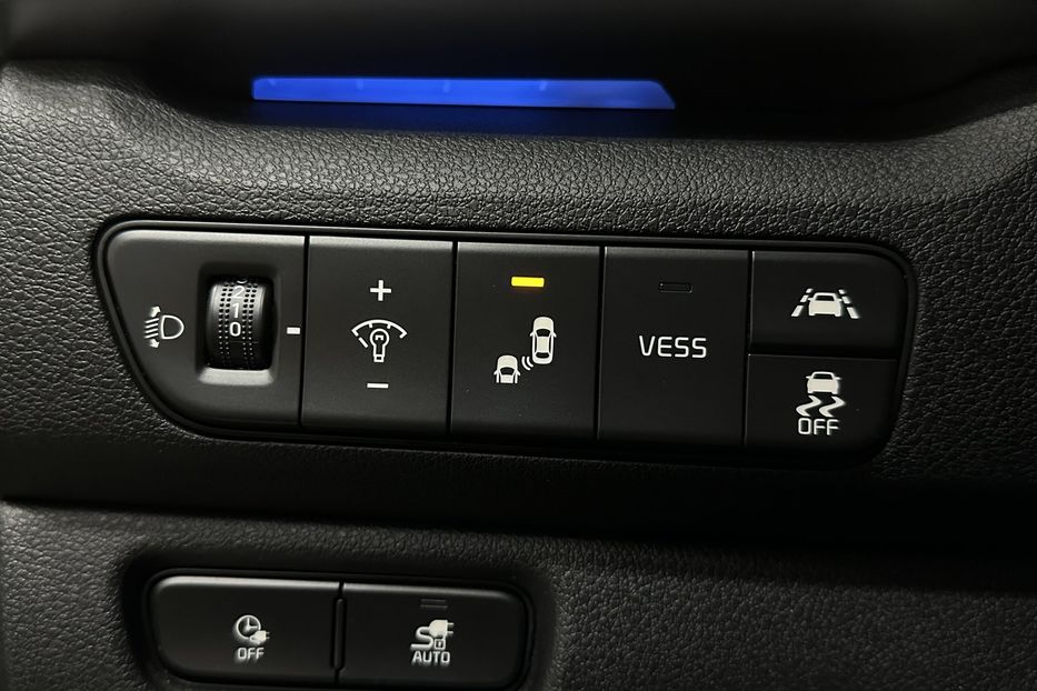 Продам Kia Niro Niro 64 кВт Макс. комплектація 2020 года в Львове