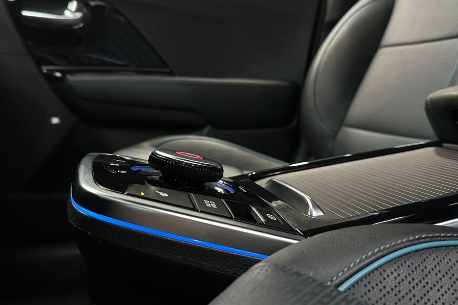 Продам Kia Niro Niro 64 кВт Макс. комплектація 2020 года в Львове