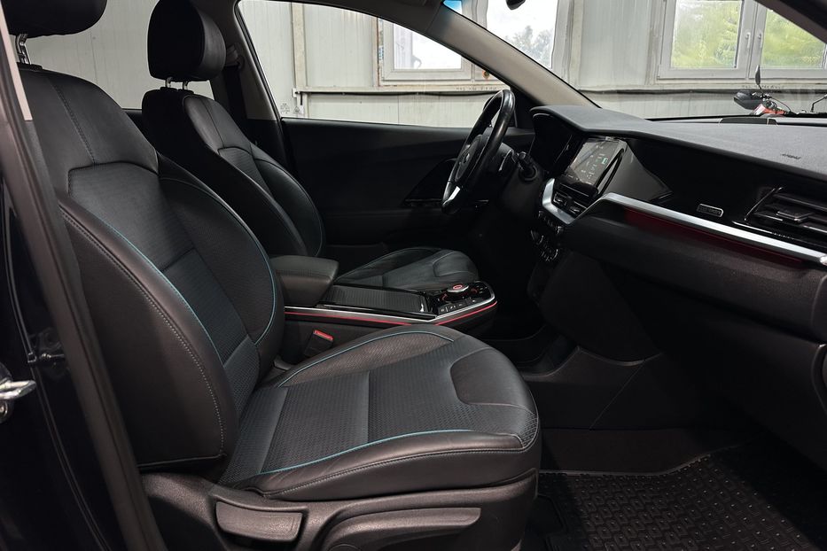 Продам Kia Niro Niro 64 кВт Макс. комплектація 2020 года в Львове