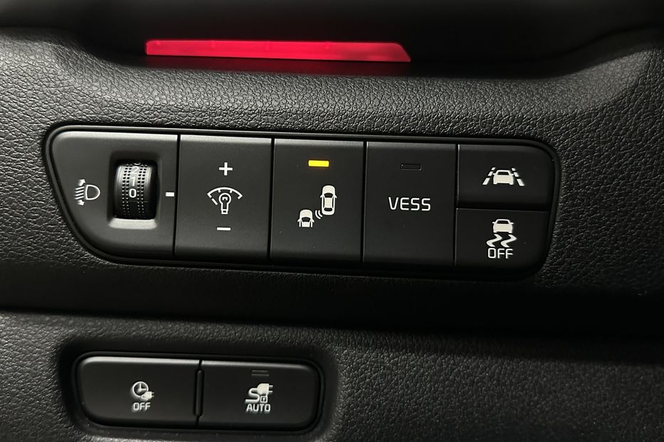 Продам Kia Niro Niro 64 кВт Макс. комплектація 2020 года в Львове