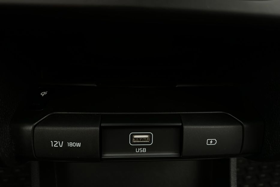 Продам Kia Niro Niro 64 кВт Макс. комплектація 2020 года в Львове