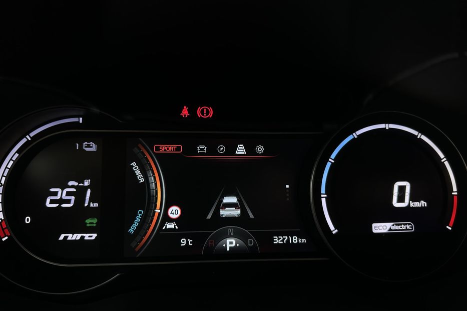 Продам Kia Niro Niro 64 кВт Макс. комплектація 2020 года в Львове