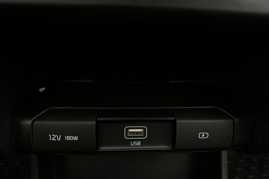 Продам Kia Niro Niro 64 кВт Макс. комплектація 2020 года в Львове
