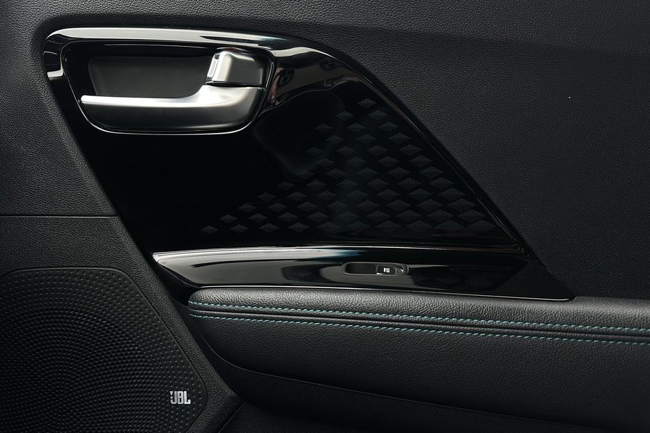 Продам Kia Niro Niro 64 кВт Макс. комплектація 2020 года в Львове