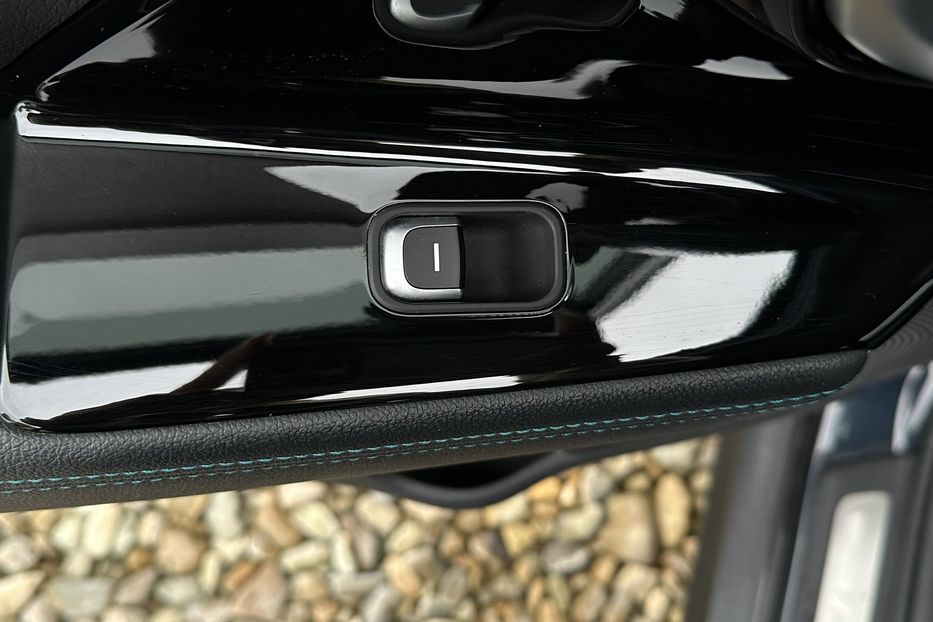 Продам Kia Niro Niro 64 кВт Макс. комплектація 2020 года в Львове
