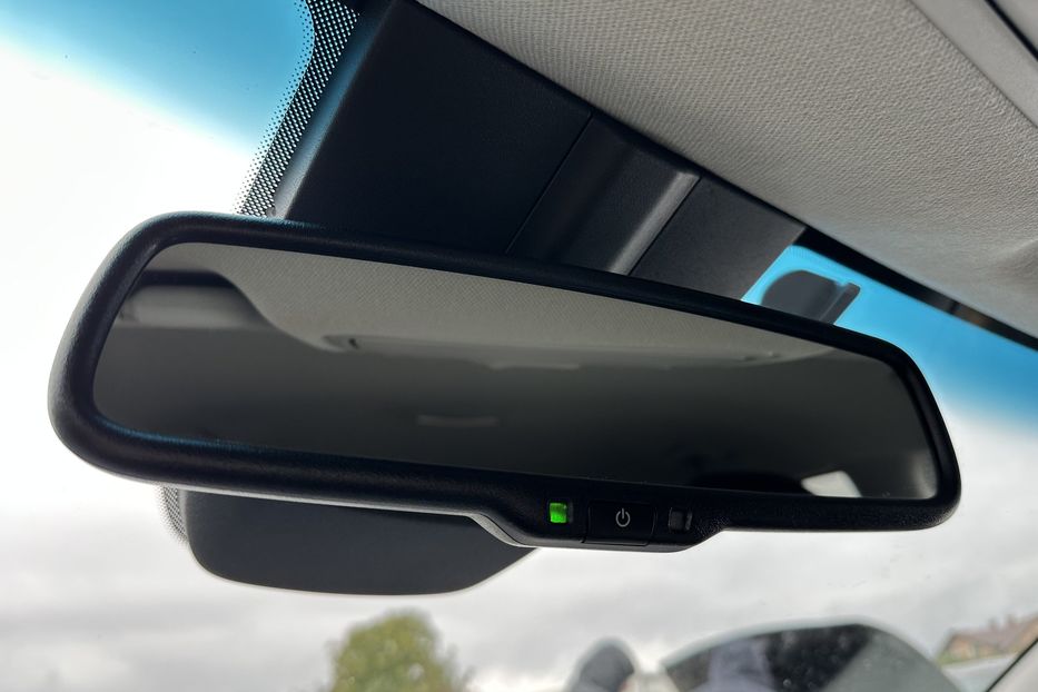 Продам Kia Niro Niro 64 кВт Макс. комплектація 2020 года в Львове