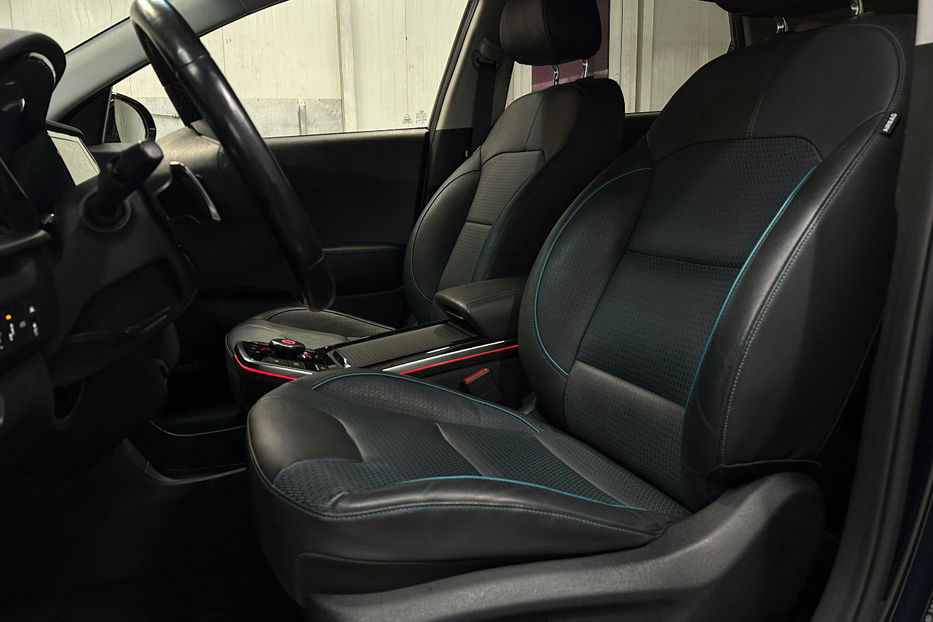 Продам Kia Niro Niro 64 кВт Макс. комплектація 2020 года в Львове