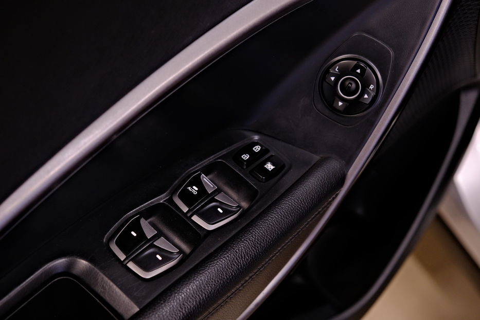 Продам Hyundai Santa FE Sport 2013 года в Одессе
